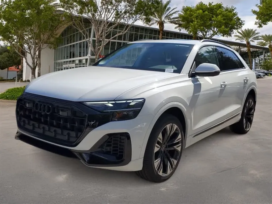 2025 Audi Q8 55 Premium photo 1