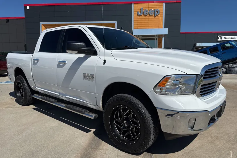 2016 Ram 1500 Big Horn photo 1