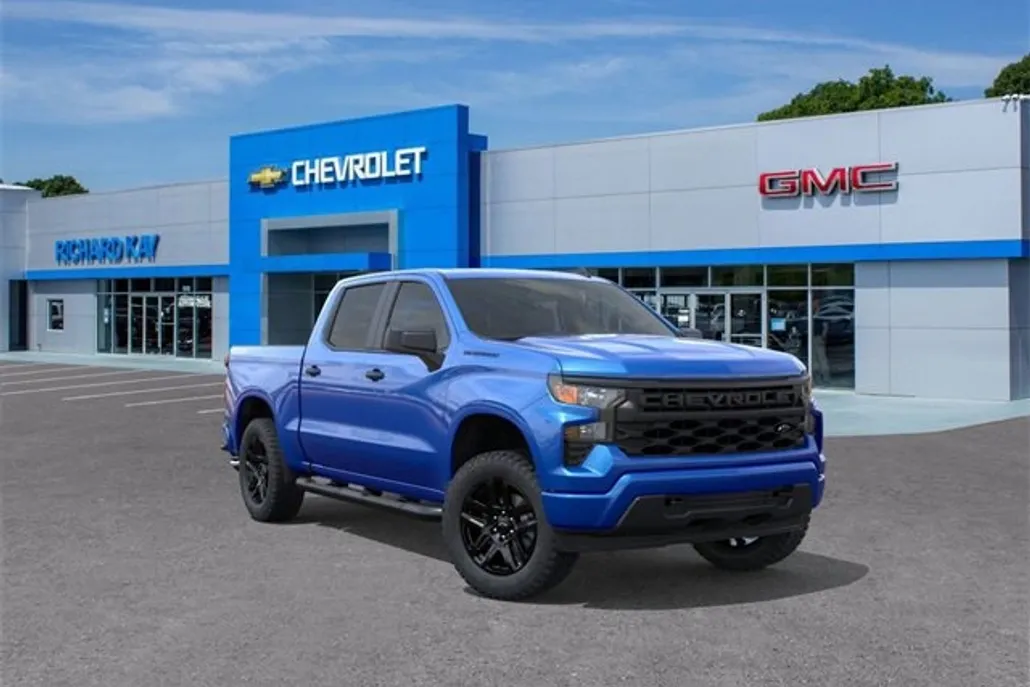 2026 Chevrolet Silverado 1500 Custom photo 1