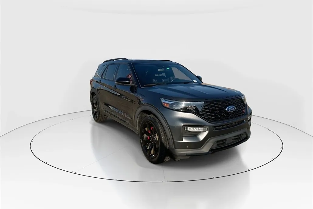 2020 Ford Explorer ST photo 1