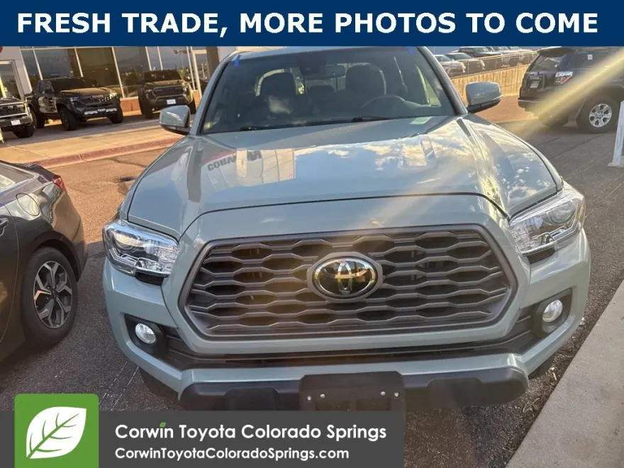 2022 Toyota Tacoma TRD V6 photo 2