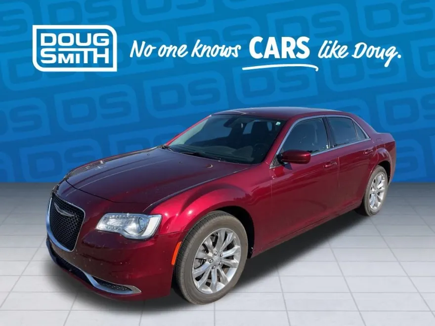 2019 Chrysler 300 Touring photo 1