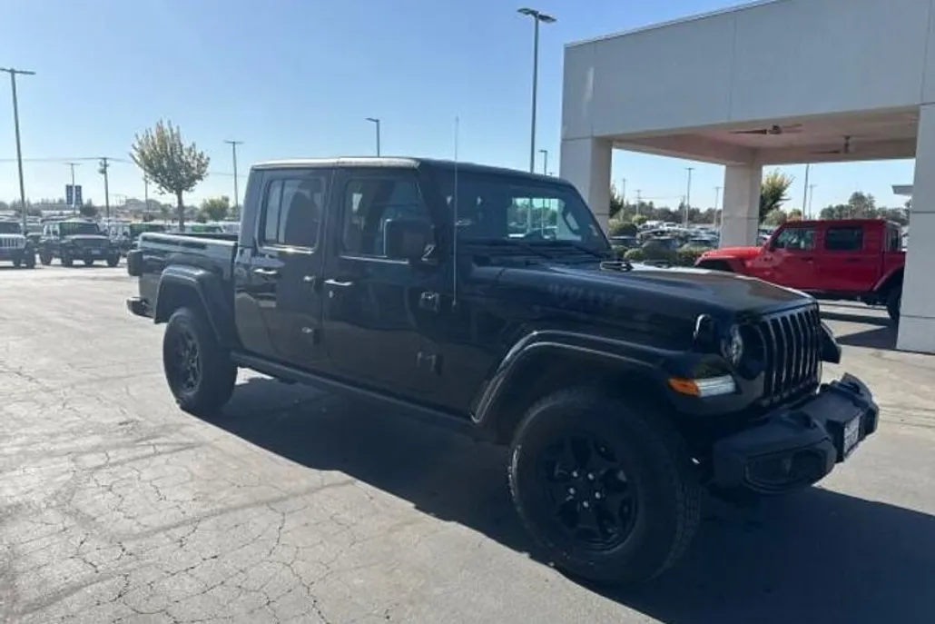 2021 Jeep Gladiator Sport S photo 1