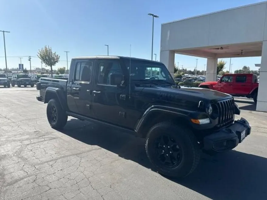 2021 Jeep Gladiator Sport S photo 1