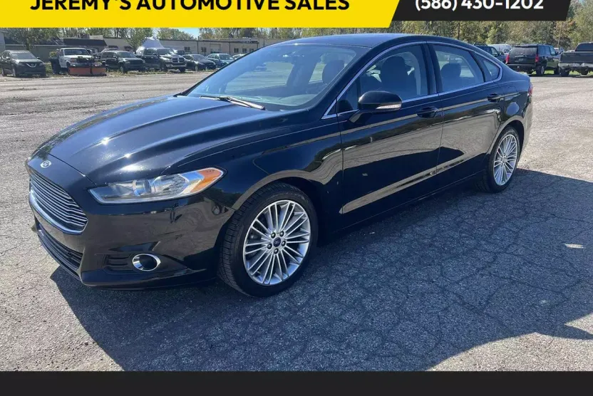2016 Ford Fusion SE photo 1