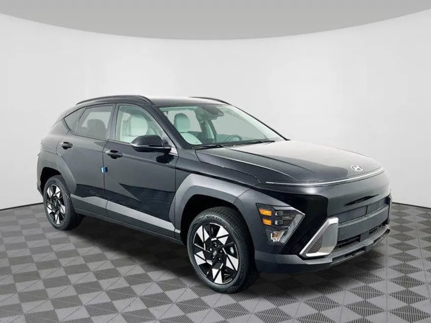 2025 Hyundai Kona SEL photo 1