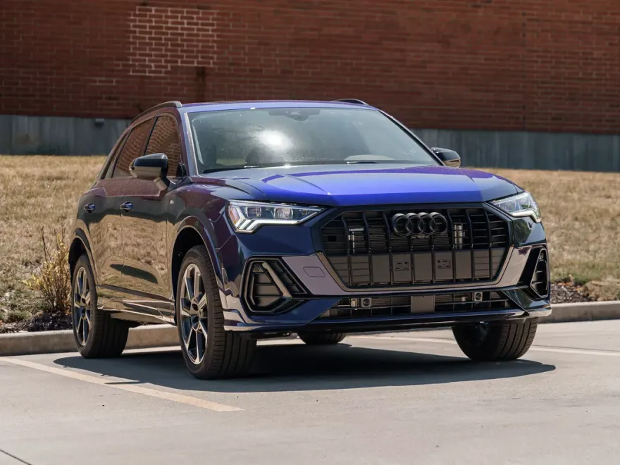 2025 Audi Q3 S line Premium Plus photo 1