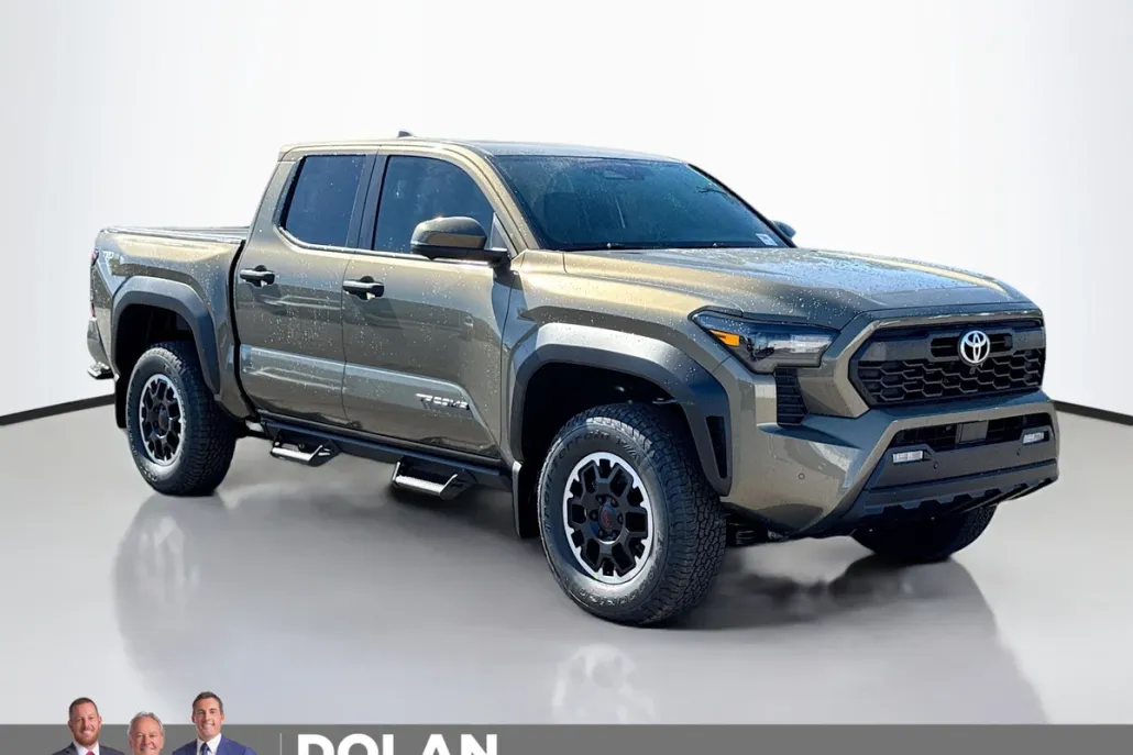 2025 Toyota Tacoma TRD Off-Road Double Cab photo 1
