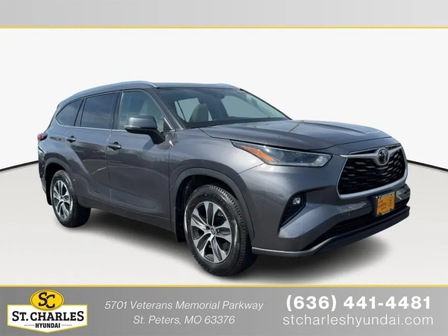 2021 Toyota Highlander XLE photo 1