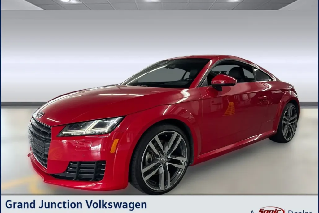 2016 Audi TT 2.0T Coupe photo 1