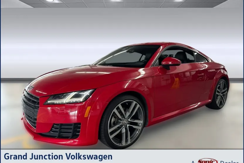 2016 Audi TT 2.0T Coupe photo 1