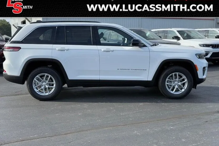 2025 Jeep Grand Cherokee Laredo X photo 1