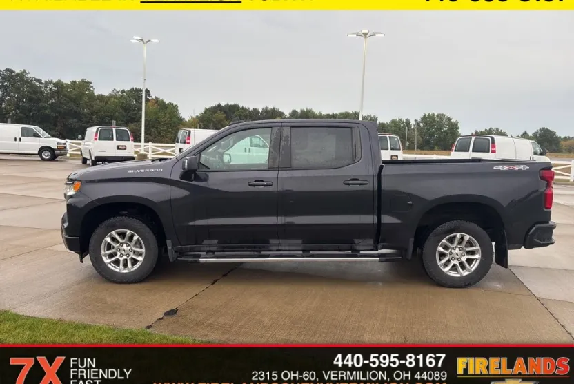 2023 Chevrolet Silverado 1500 RST photo 1