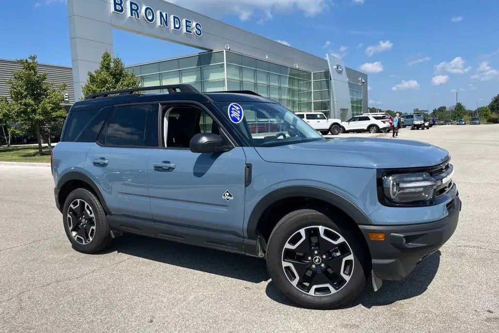 2024 Ford Bronco Sport Outer Banks photo 1