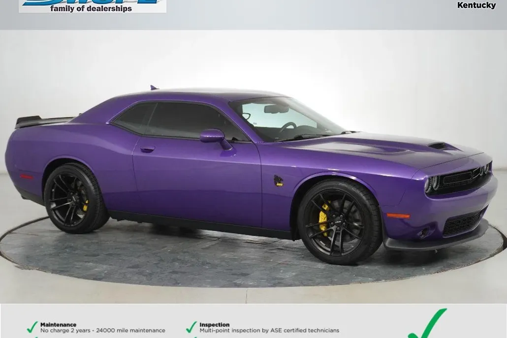2023 Dodge Challenger R/T Scat Pack photo 1
