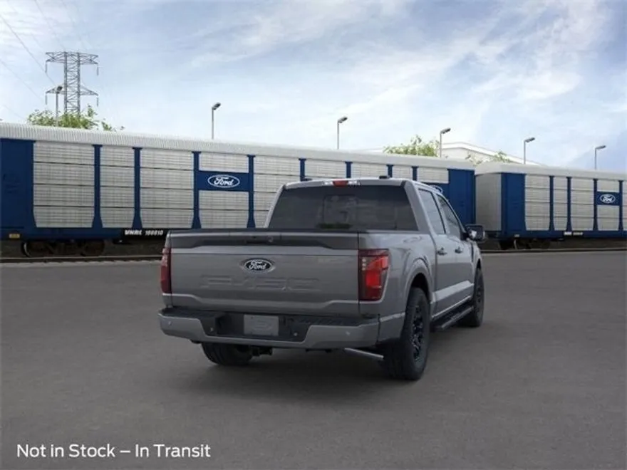 2025 Ford F-150 XLT photo 8