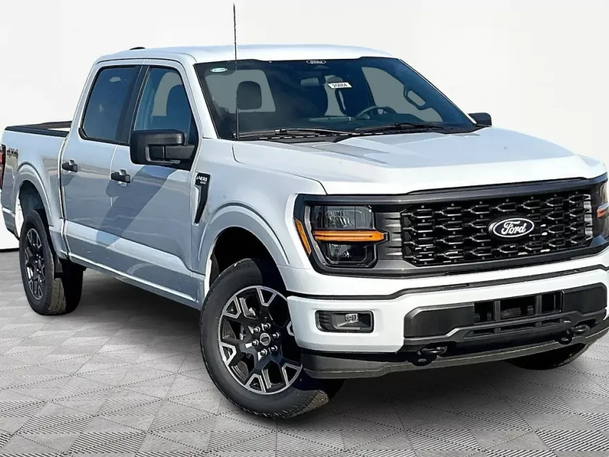 2025 Ford F-150 STX photo 1