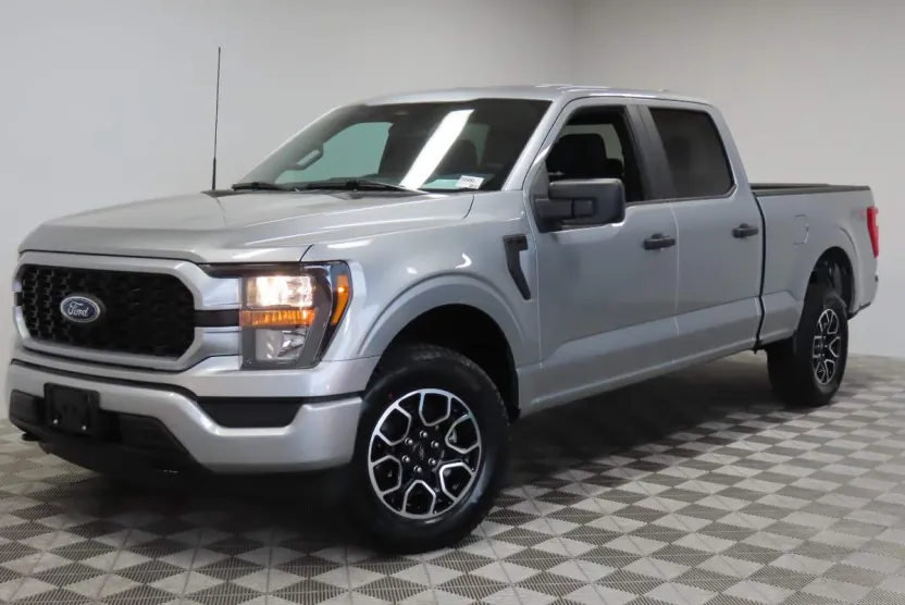 2023 Ford F-150 XL photo 1