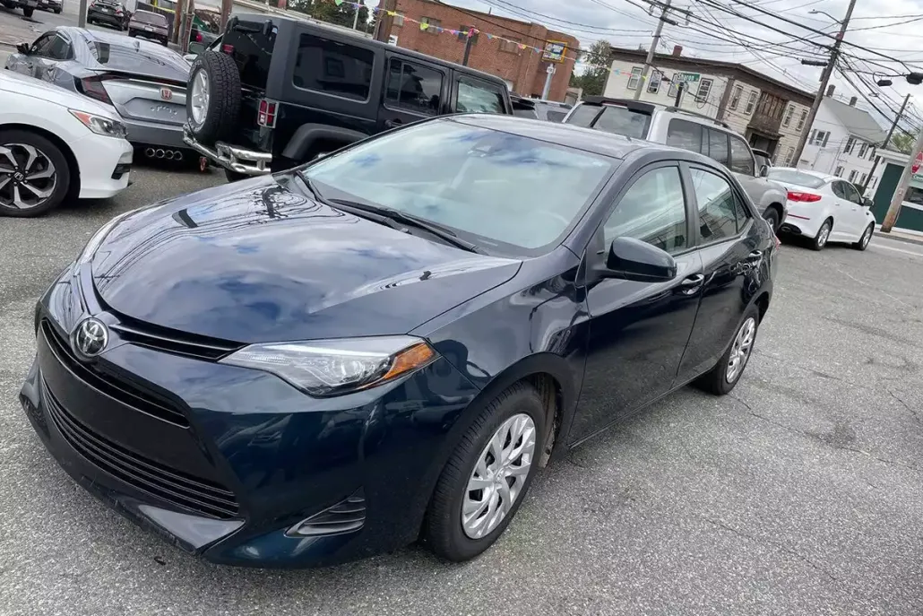 2019 Toyota Corolla XLE XSE photo 1