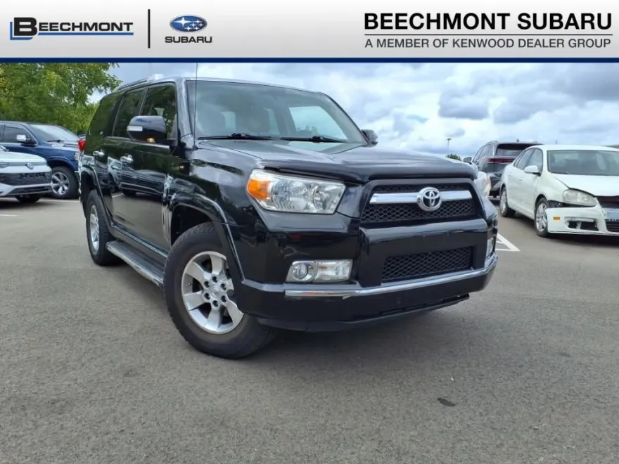 2013 Toyota 4Runner SR5 photo 1