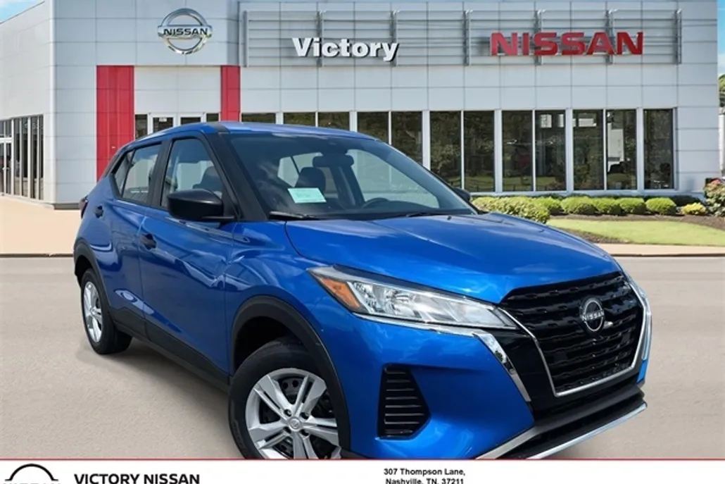 2025 Nissan Kicks Play S photo 1