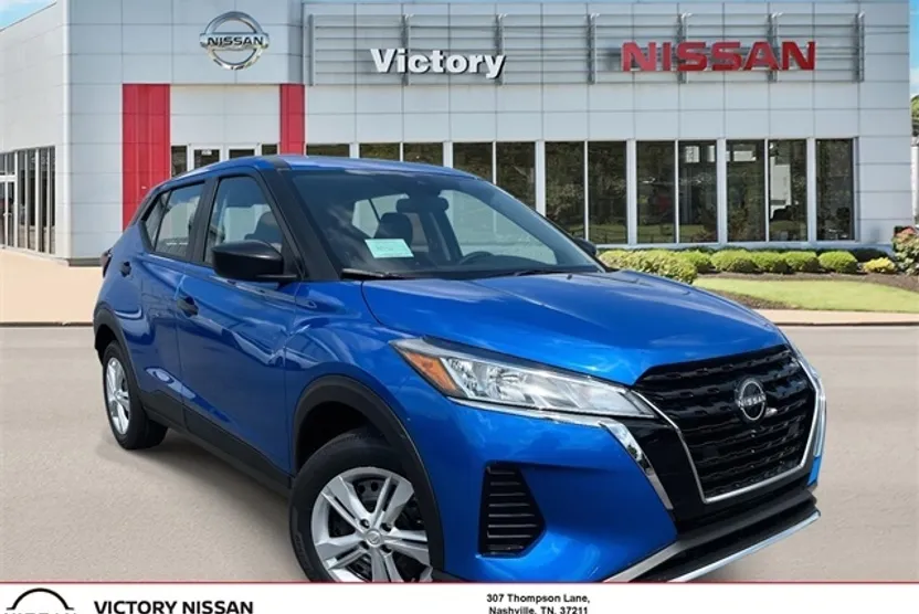 2025 Nissan Kicks Play S photo 1