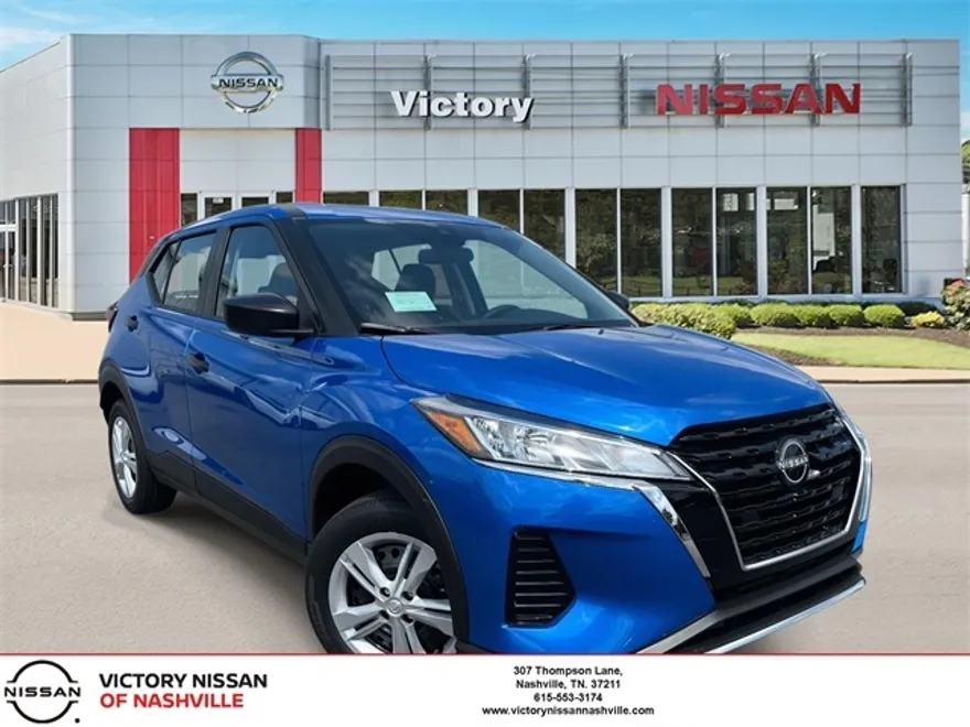 2025 Nissan Kicks Play S photo 1