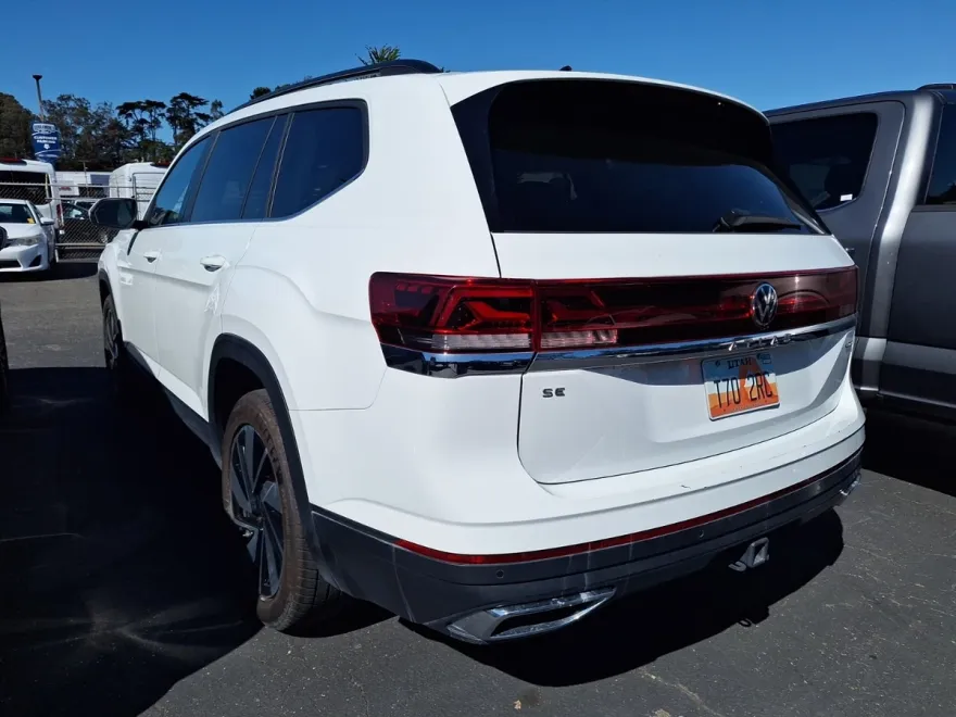 2024 Volkswagen Atlas SE Technology photo 1