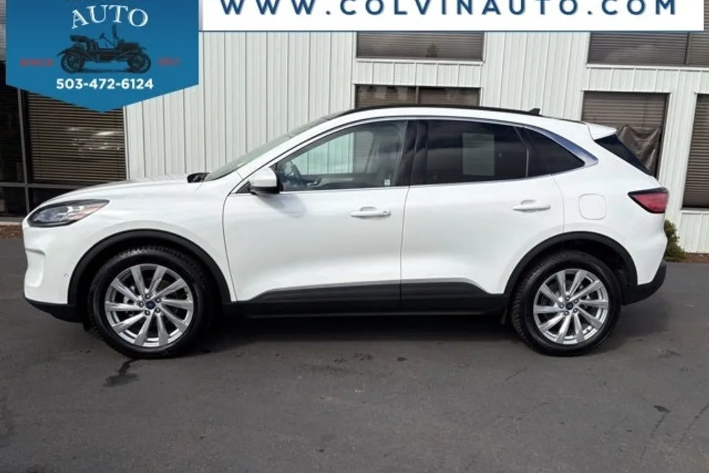 2021 Ford Escape Titanium photo 1