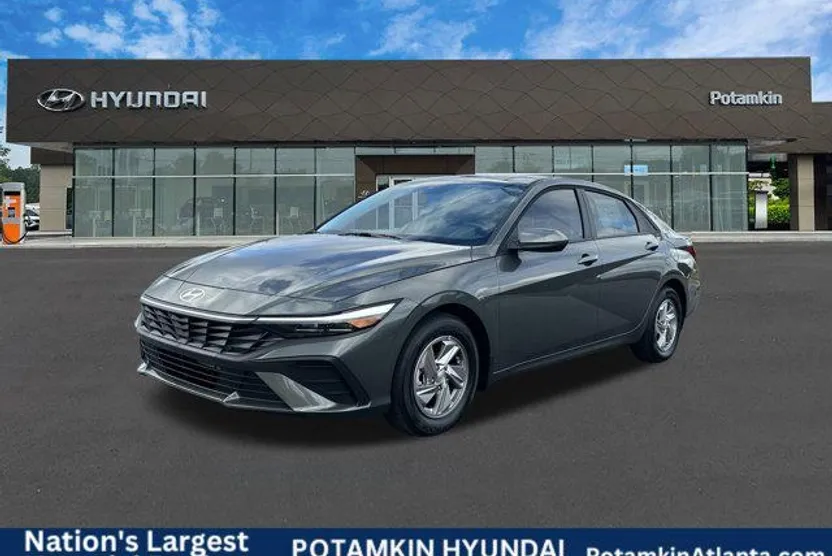 2025 Hyundai Elantra SE photo 1