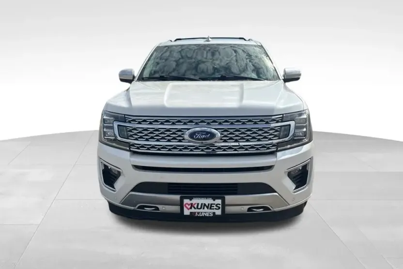 2019 Ford Expedition MAX Platinum photo 1
