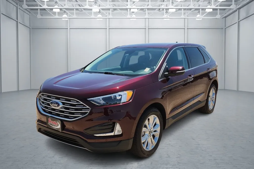 2024 Ford Edge Titanium photo 1