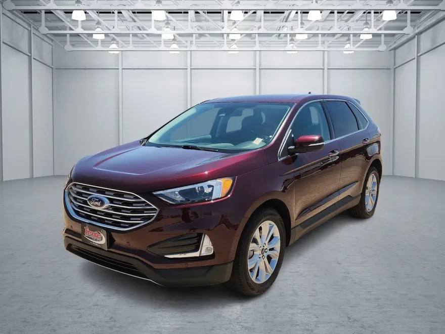 2024 Ford Edge Titanium photo 1