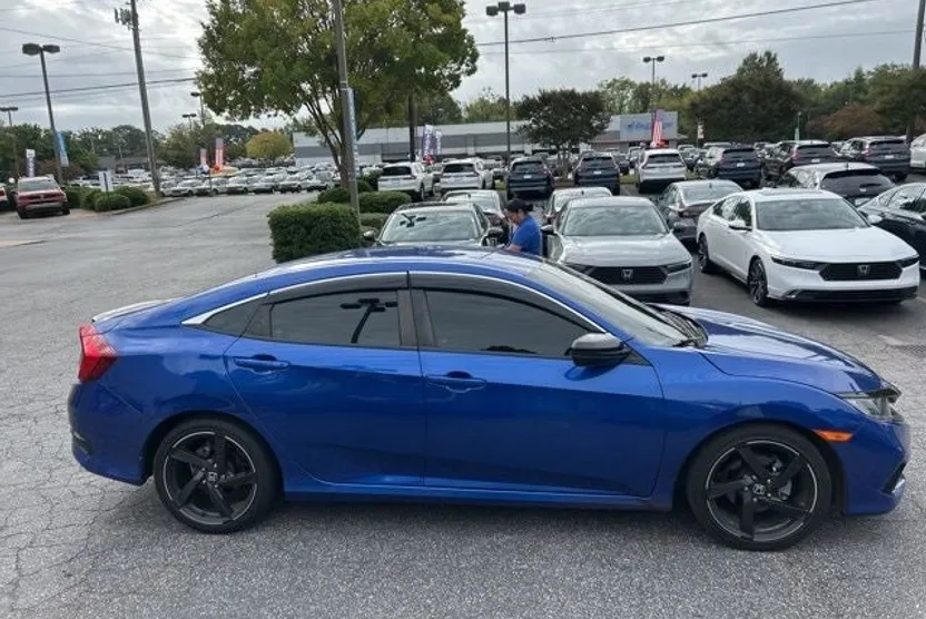 2021 Honda Civic Sport photo 1