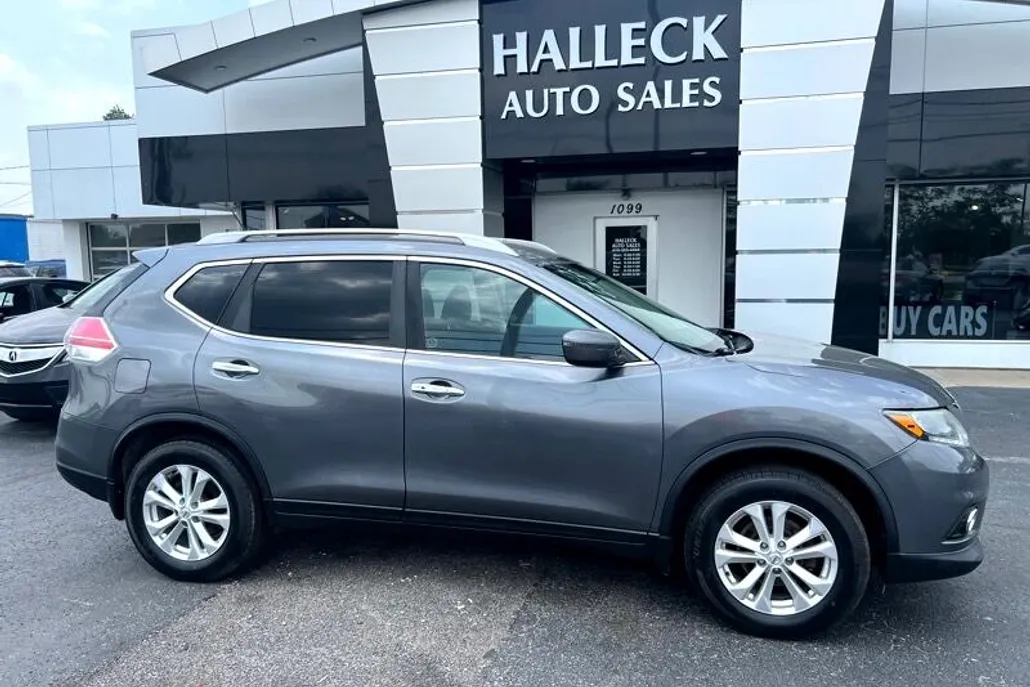 2016 Nissan Rogue S photo 1