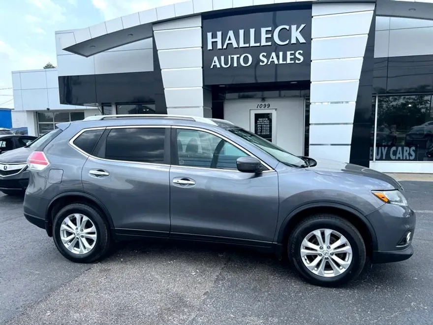 2016 Nissan Rogue S photo 1