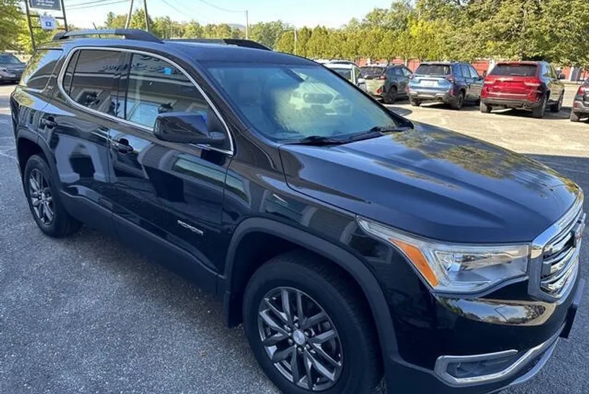 2017 Gmc Acadia SLT photo 1