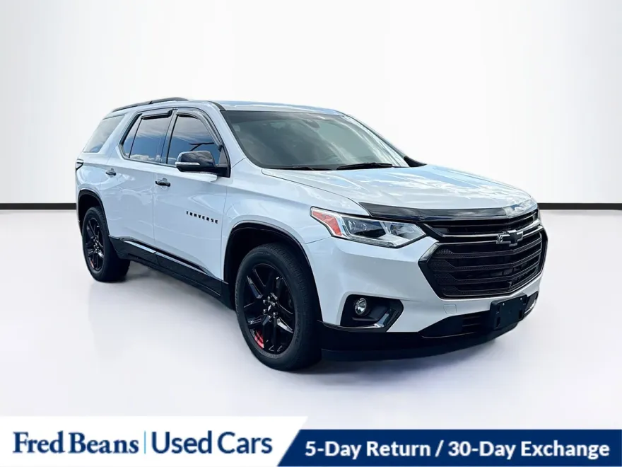 2021 Chevrolet Traverse Premier photo 1