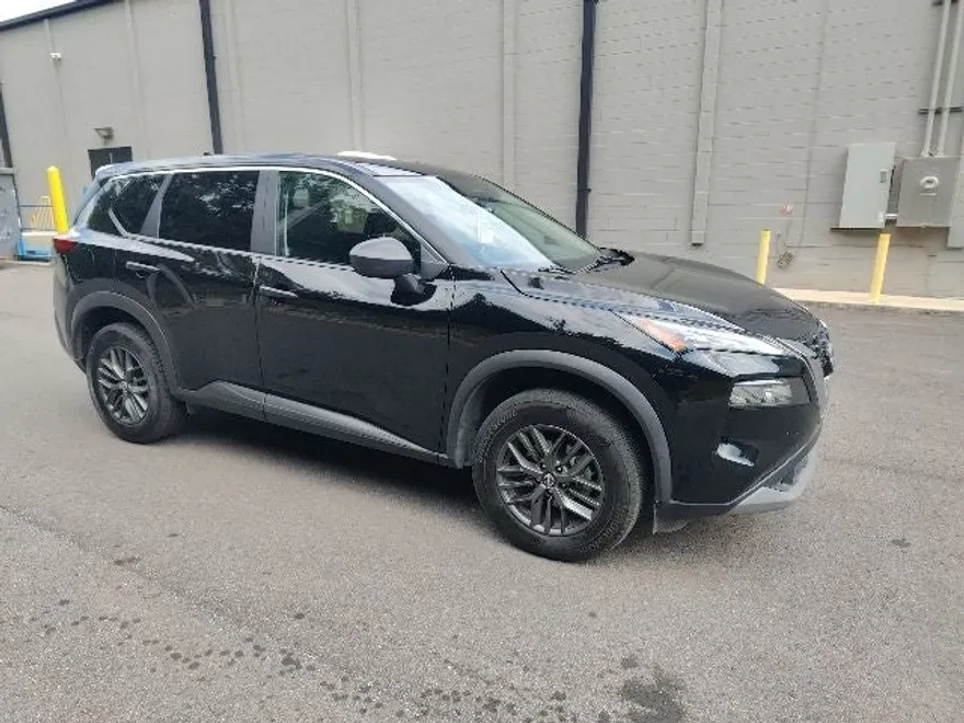 2023 Nissan Rogue S photo 1
