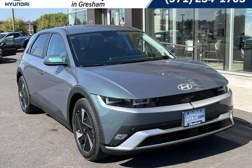 2025 Hyundai Ioniq 5 SE photo 1