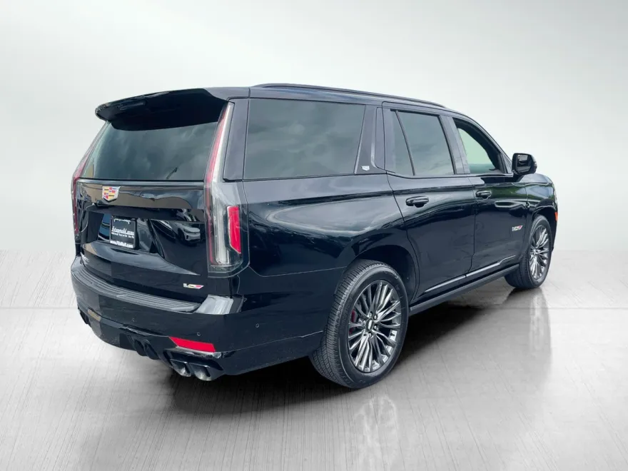 2023 Cadillac Escalade V-Series photo 7
