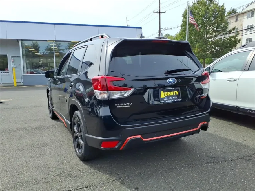2023 Subaru Forester Sport photo 1