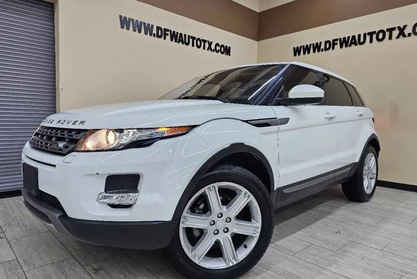 2015 Land Rover Range Rover Evoque Pure Plus photo 1
