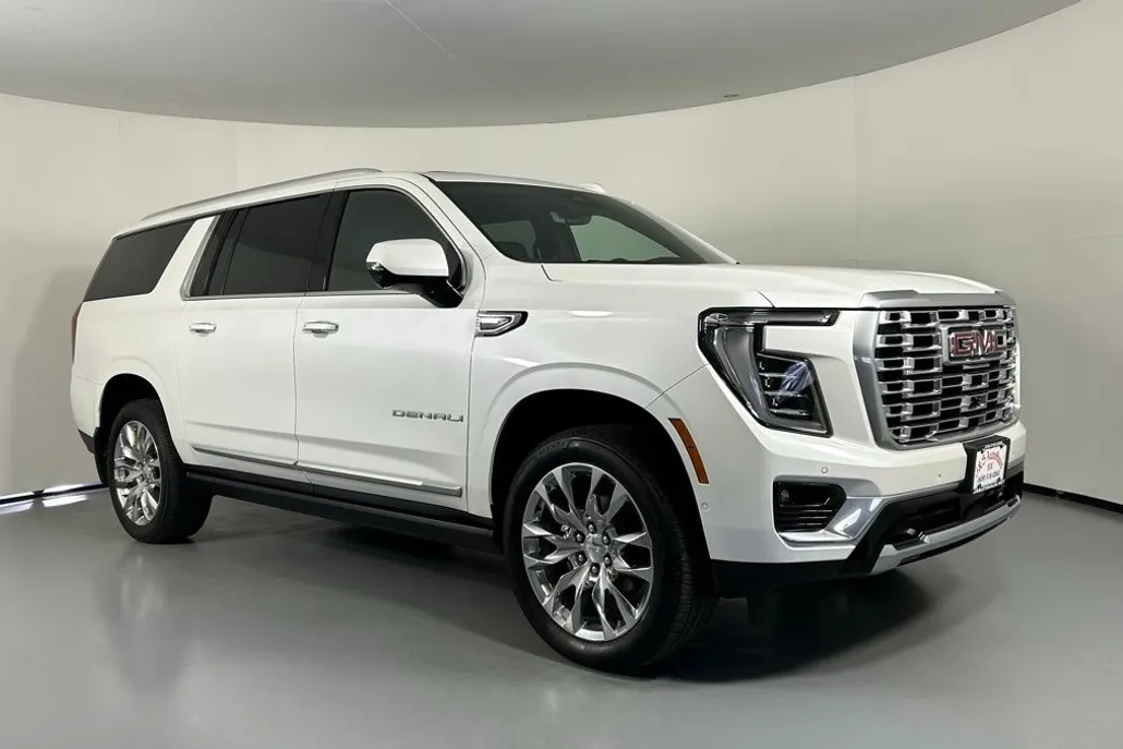 2025 Gmc Yukon XL Denali photo 1