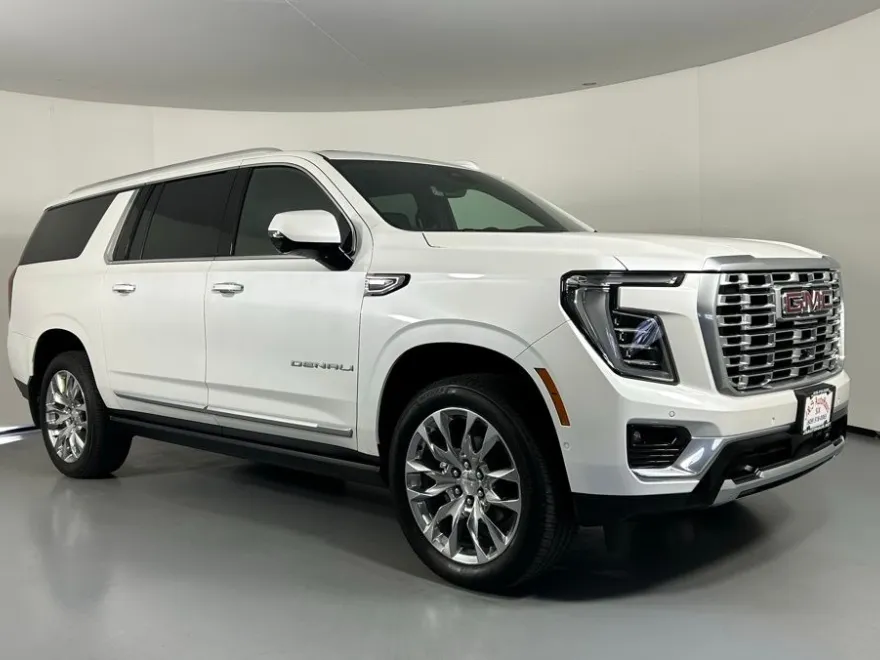 2025 Gmc Yukon XL Denali photo 1