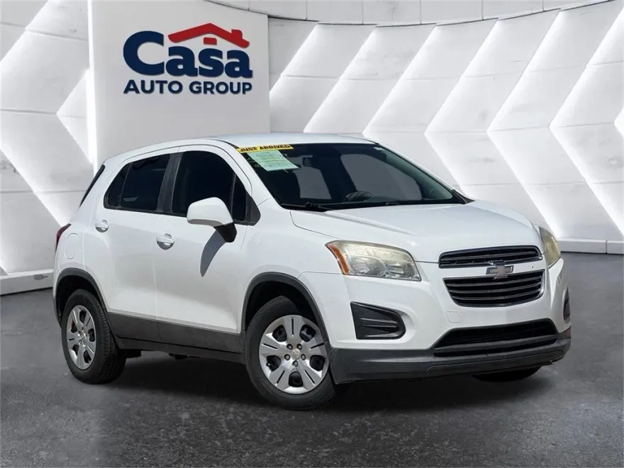 2015 Chevrolet Trax LS photo 1