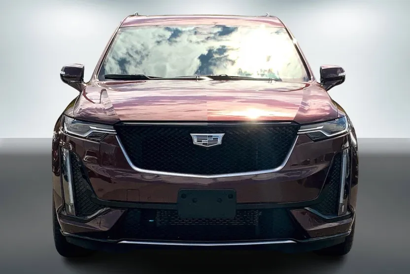 2022 Cadillac XT6 Sport photo 1