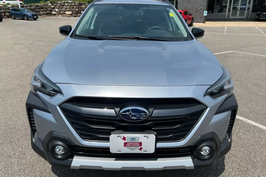 2024 Subaru Outback Limited XT photo 1