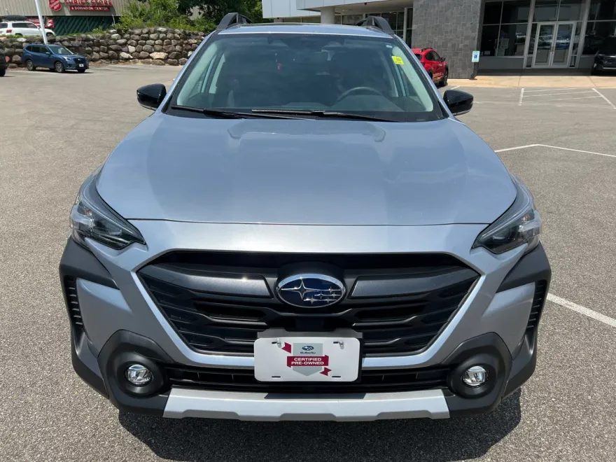 2024 Subaru Outback Limited XT photo 1