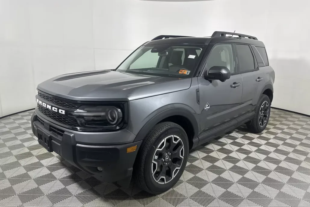 2025 Ford Bronco Sport Outer Banks photo 1